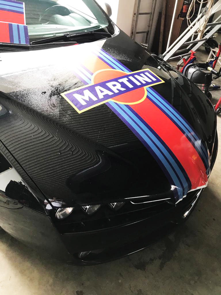 Grafický návrh a polep Martini